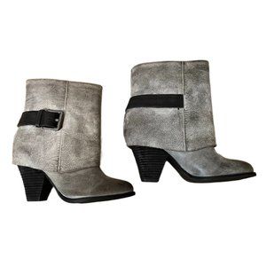 Mojo Moxy Leather Taboo Gray Pebbled Short Boots New in Box Size 6